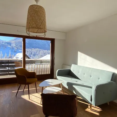 Apartment Beau Duplex Refait A Neuf, 45m2, 4/5 Pers, Vue Montgenevre